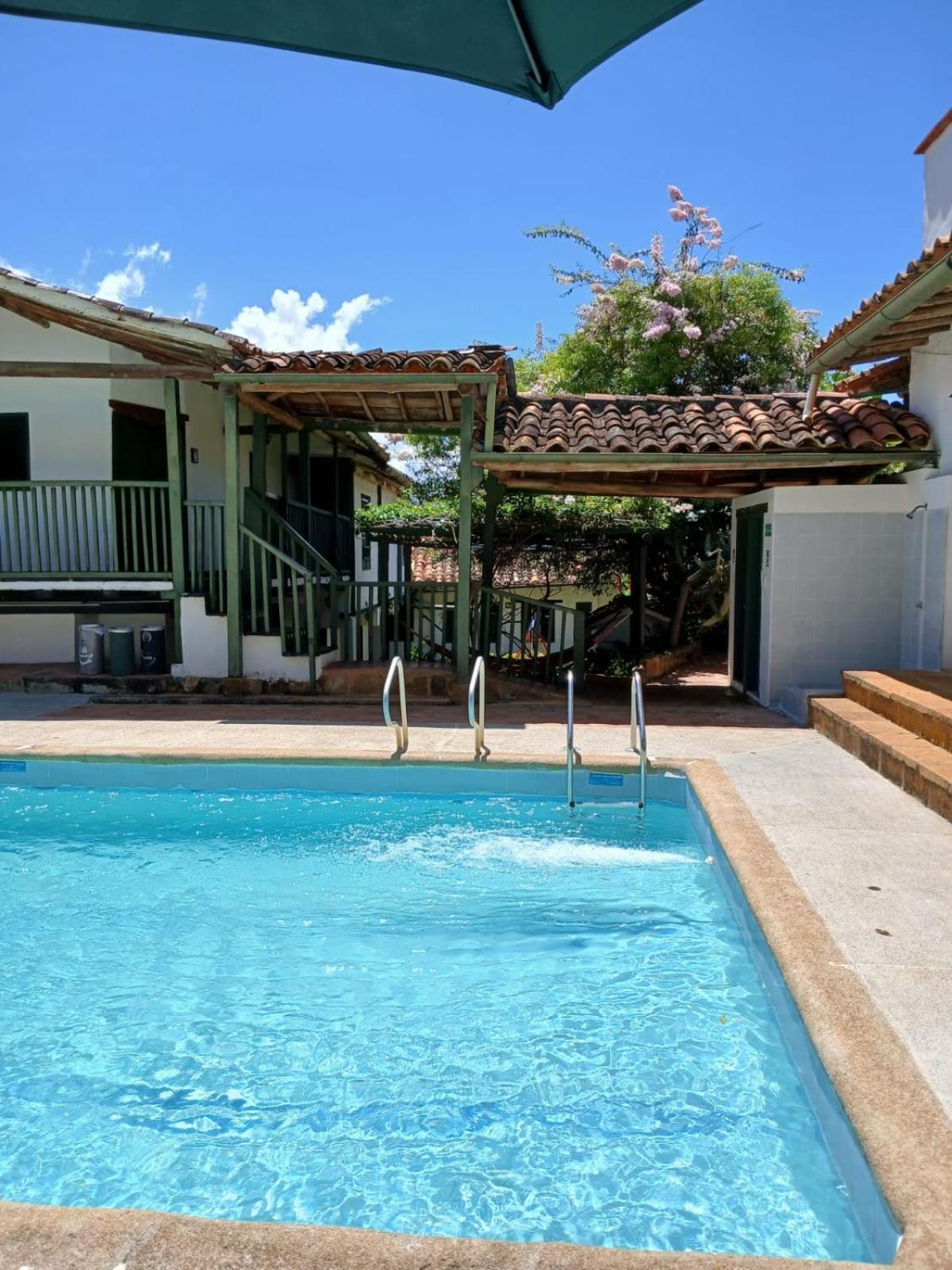Hotel Mision Santa Barbara Rnt 4799 Баричара Екстериор снимка