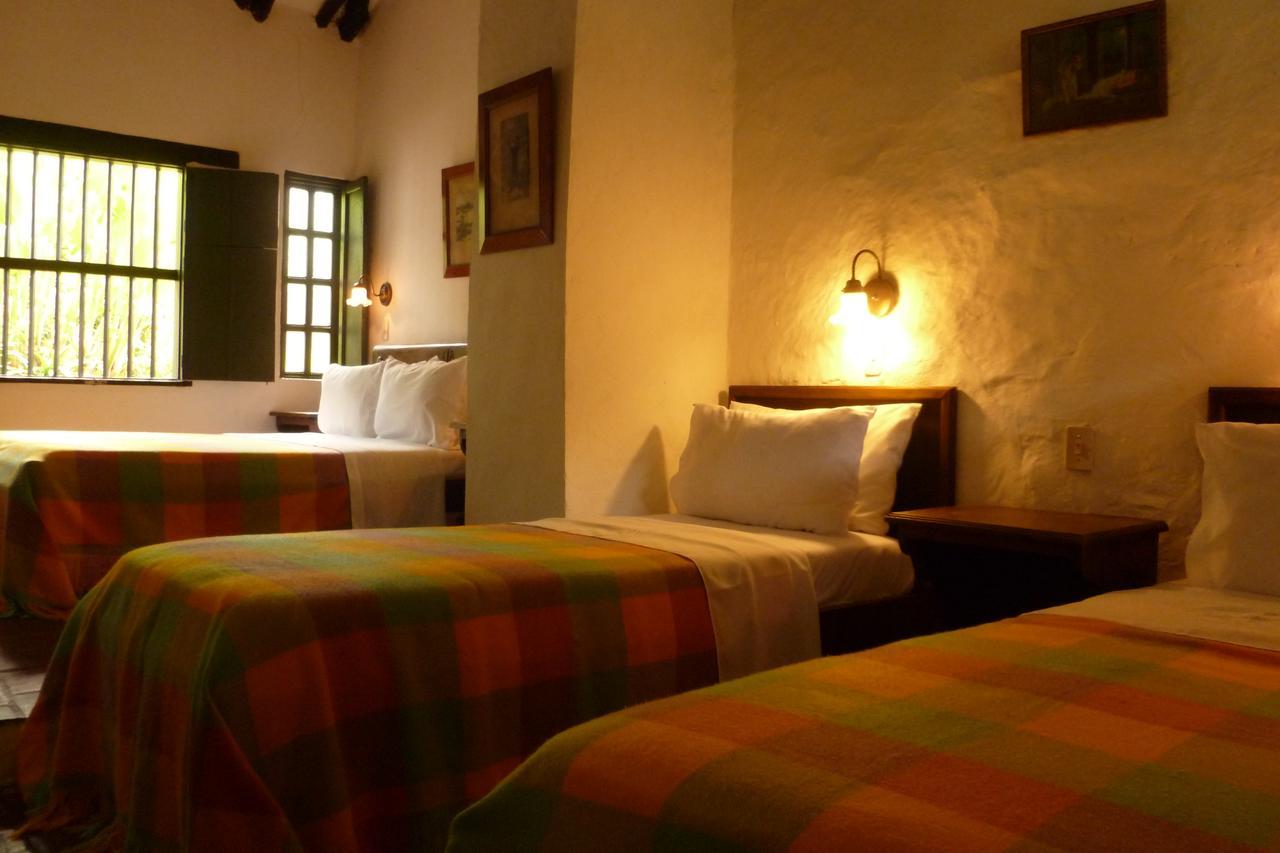 Hotel Mision Santa Barbara Rnt 4799 Баричара Екстериор снимка