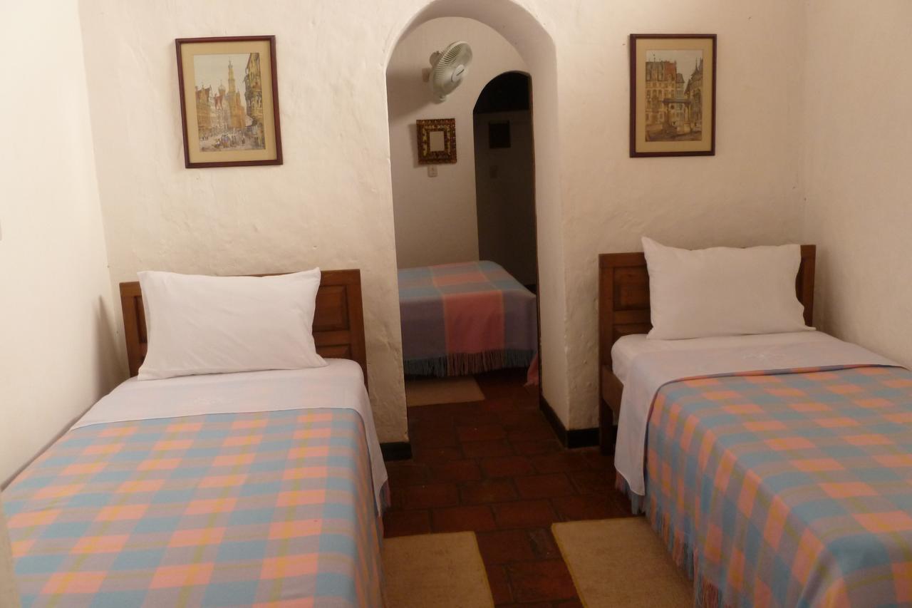 Hotel Mision Santa Barbara Rnt 4799 Баричара Екстериор снимка