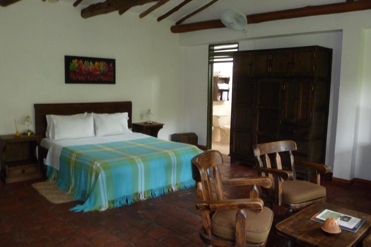 Hotel Mision Santa Barbara Rnt 4799 Баричара Екстериор снимка